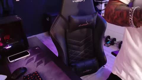 Guayaco  online show from 13, 2, 2026