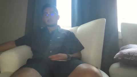 gucixoxo online show from 25, 3, 2026