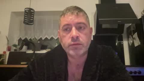 guil0 online show from 31, 10, 2025