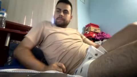 Snapshot of guille97py chatting on 6, 11, 2025 guille97py online show from 6, 11, 2025