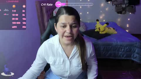 Hello Im Julieta Im 25 years old welcome to my room have fun and be happy. online show from 27, 1, 2025