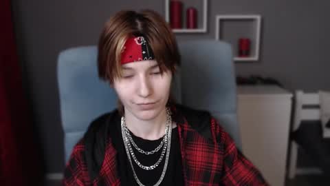 Snapshot of guitarandangell chatting on 6, 1, 2026 guitarandangell online show from 6, 1, 2026