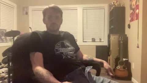 Snapshot of guitarchef08 chatting on 17, 11, 2025 guitarchef08 online show from 17, 11, 2025