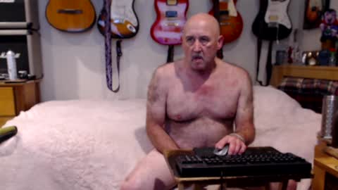 Snapshot of guitarsexgod chatting on 14, 1, 2025 Mario online show from 14, 1, 2025