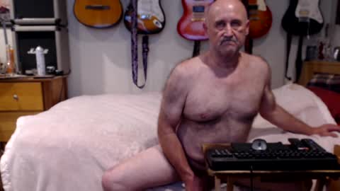 Snapshot of guitarsexgod chatting on 17, 1, 2025 Mario online show from 17, 1, 2025