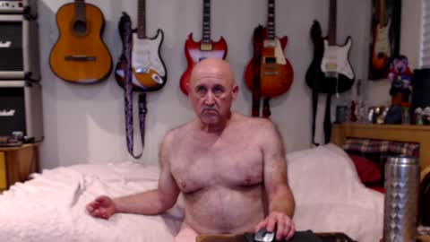Snapshot of guitarsexgod chatting on 21, 1, 2025 Mario online show from 21, 1, 2025