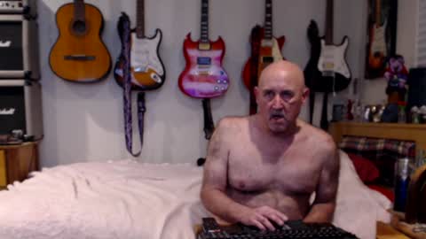 Snapshot of guitarsexgod chatting on 22, 1, 2025 Mario online show from 22, 1, 2025