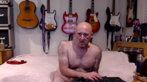 Snapshot of guitarsexgod chatting on 23, 1, 2025 Mario online show from 23, 1, 2025