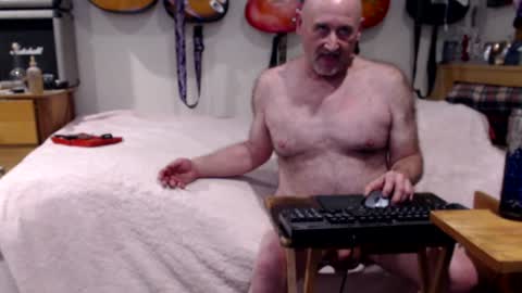 Snapshot of guitarsexgod chatting on 23, 1, 2025 Mario online show from 23, 1, 2025