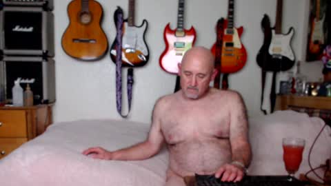 Snapshot of guitarsexgod chatting on 25, 1, 2025 Mario online show from 25, 1, 2025