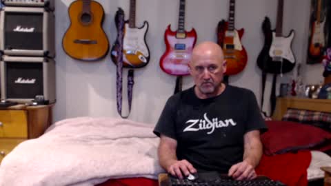 Snapshot of guitarsexgod chatting on 27, 1, 2025 Mario online show from 27, 1, 2025