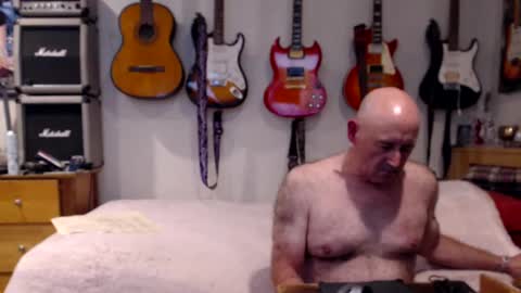 Snapshot of guitarsexgod chatting on 14, 2, 2025 Mario online show from 14, 2, 2025