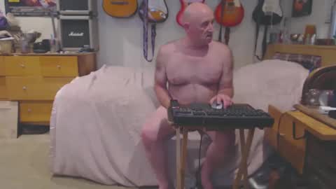 Snapshot of guitarsexgod chatting on 22, 2, 2025 Mario online show from 22, 2, 2025