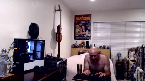 Snapshot of guitarsexgod chatting on 22, 9, 2025 Mario online show from 22, 9, 2025