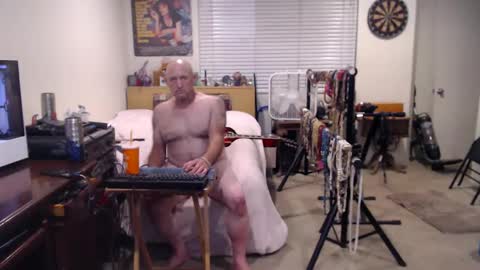 Snapshot of guitarsexgod chatting on 7, 10, 2025 Mario online show from 7, 10, 2025