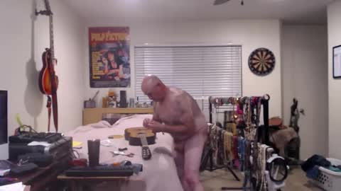 Snapshot of guitarsexgod chatting on 26, 10, 2025 Mario online show from 26, 10, 2025