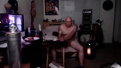 Snapshot of guitarsexgod chatting on 30, 11, 2025 Mario online show from 30, 11, 2025