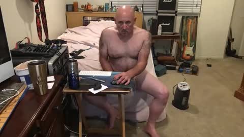 Snapshot of guitarsexgod chatting on 20, 12, 2025 Mario online show from 20, 12, 2025