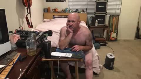 Snapshot of guitarsexgod chatting on 22, 12, 2025 Mario online show from 22, 12, 2025