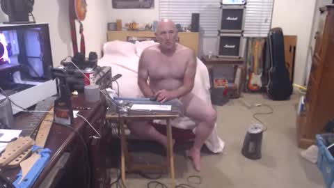 Snapshot of guitarsexgod chatting on 11, 1, 2026 Mario online show from 11, 1, 2026