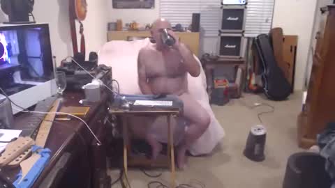 Snapshot of guitarsexgod chatting on 12, 1, 2026 Mario online show from 12, 1, 2026