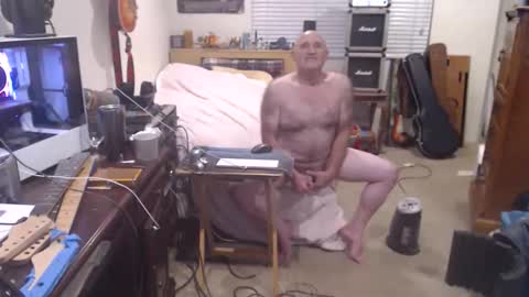 Snapshot of guitarsexgod chatting on 13, 1, 2026 Mario online show from 13, 1, 2026