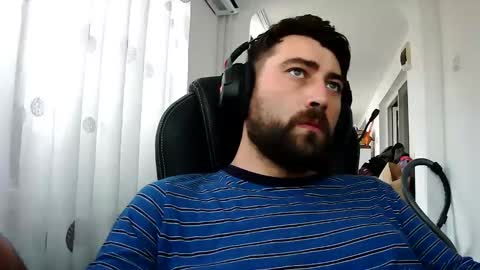 Snapshot of guliverreal chatting on 17, 12, 2025 guliverreal online show from 17, 12, 2025