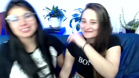 Vane blonde and Hazell black hair online show from 22, 1, 2025