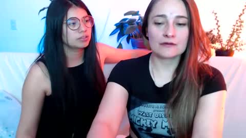 Vane blonde and Hazell black hair online show from 5, 2, 2025