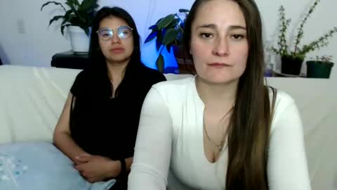 Vane blonde and Hazell black hair online show from 11, 2, 2025