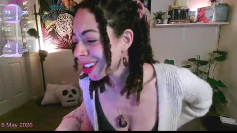 Snapshot of gunzinrose chatting on 16, 5, 2026 Kylie online show from 16, 5, 2026