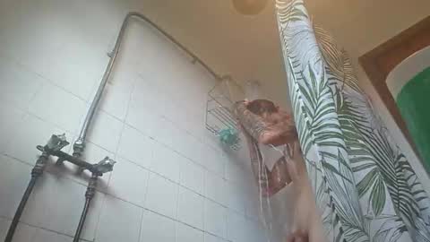Snapshot of gusmuss chatting on 5, 5, 2026 Jamie online show from 5, 5, 2026
