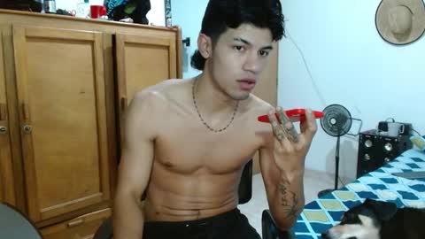 Snapshot of guts_x chatting on 11, 12, 2024 Guts online show from 11, 12, 2024