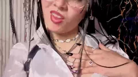 Miss online show from 21, 9, 2025