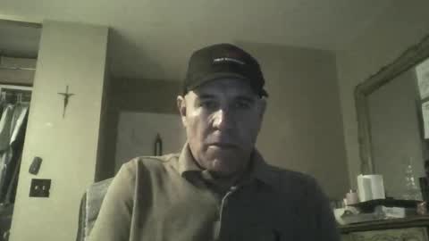 Snapshot of guy8inches4u chatting on 13, 9, 2025 guy8inches4u online show from 13, 9, 2025