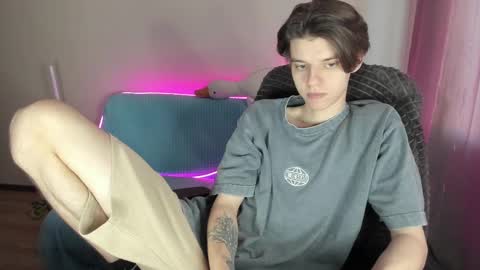 guy_liam1 online show from 19, 2, 2025