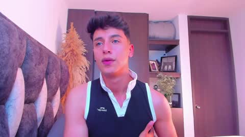 Gabriel online show from 11, 12, 2024