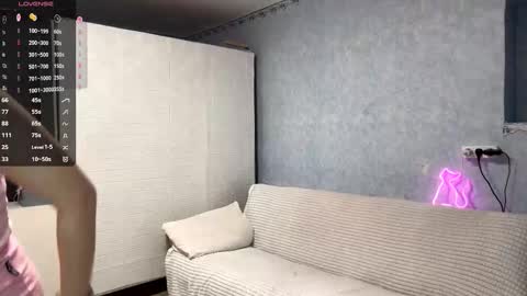 Snapshot of gwendolynharkey chatting on 3, 2, 2026 Alice online show from 3, 2, 2026