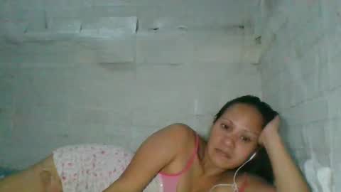 Snapshot of gwenn24 chatting on 2, 3, 2026 gwenn24 online show from 2, 3, 2026