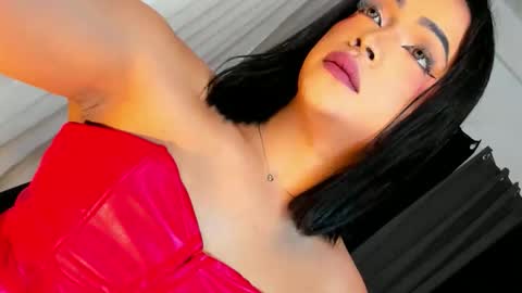 Call me Miss Gwen online show from 21, 10, 2025