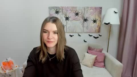 gwensmitt online show from 1, 11, 2025