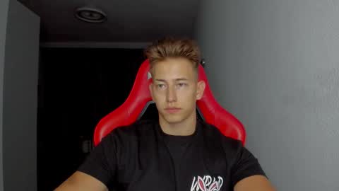 Oliver online show from 23, 11, 2025