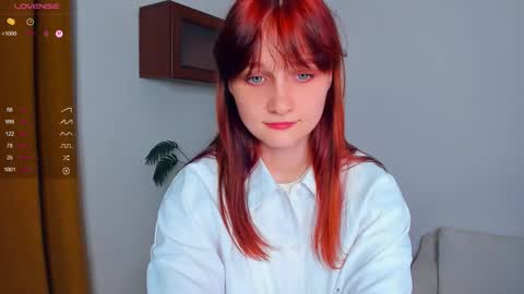 Kelly  Lilly online show from 23, 9, 2025