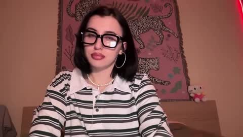 Helga online show from 6, 4, 2026