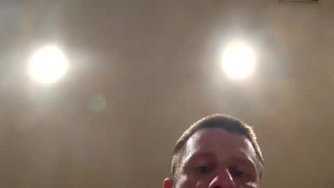 Snapshot of h880615 chatting on 8, 6, 2026 h880615 online show from 8, 6, 2026