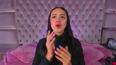 Snapshot of haari02 chatting on 3, 11, 2025 Haari online show from 3, 11, 2025