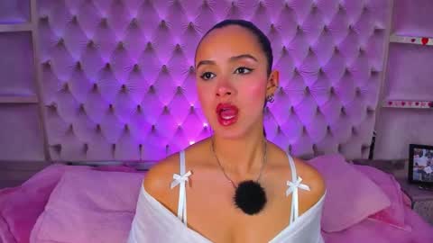 Snapshot of haari02 chatting on 13, 11, 2025 Haari online show from 13, 11, 2025