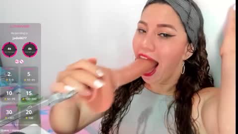 Snapshot of hade_cute2 chatting on 4, 3, 2025 hade_cute2 online show from 4, 3, 2025