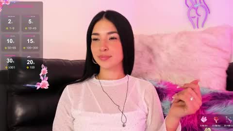 Hadid online show from 4, 10, 2025