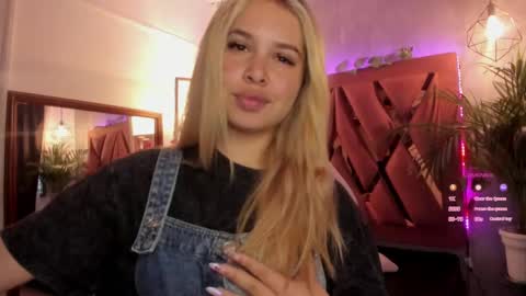 Haely online show from 28, 1, 2025